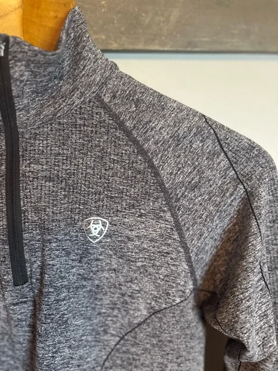 Ariat top - Picture 2 of 11